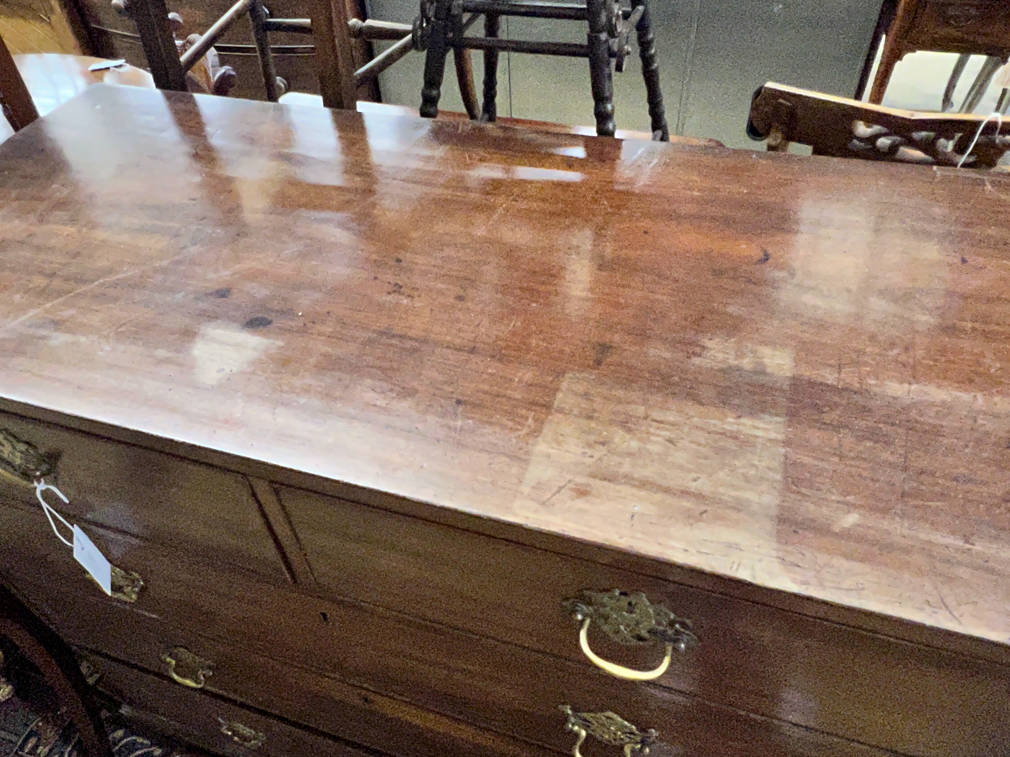 A George III mahogany chest of drawers, width 102cm, depth 47cm, height 97cm
